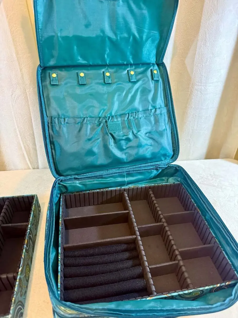Joy Mangano The Jewel Kit Duo Two-Tier Travel Jewelry Organizer in Paisley